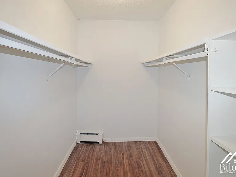 Northfield Manor Apartments — Photo 11