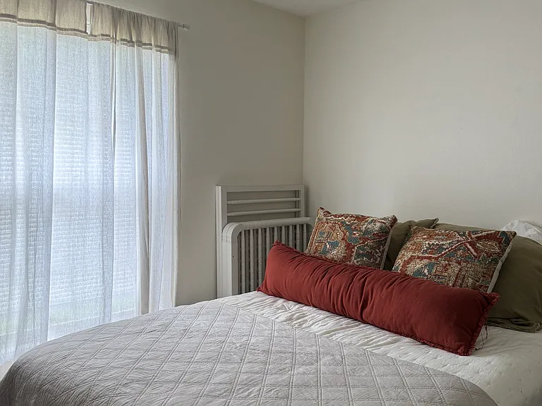 906 NW A St #1 — Photo 12