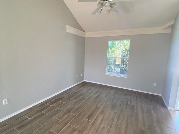4th image of 3621 Blue Palm Pl