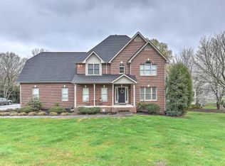 1000 Nottingham Ct, Kingsport, TN 37660
