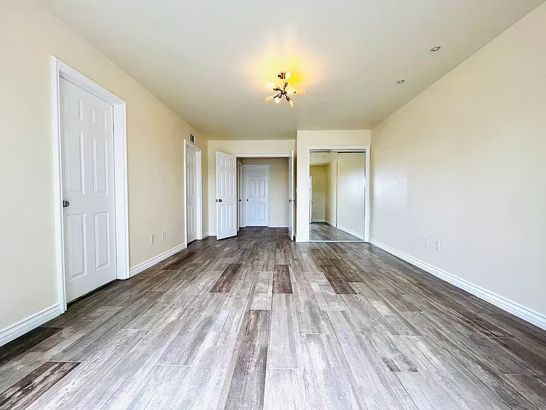 1800 Yermo Pl — Photo 21