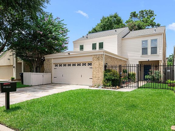 3rd image of 1375 Bullock Ln