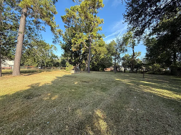 7325 Ley Rd — Photo 42