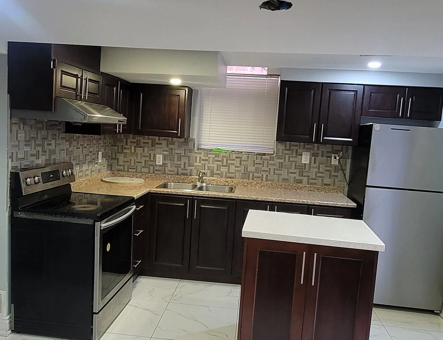 2 bed, $1,700 — Photo 4