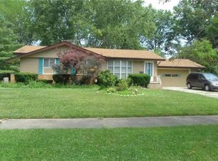 26962 Westwood Ln, Olmsted Township, OH 44138