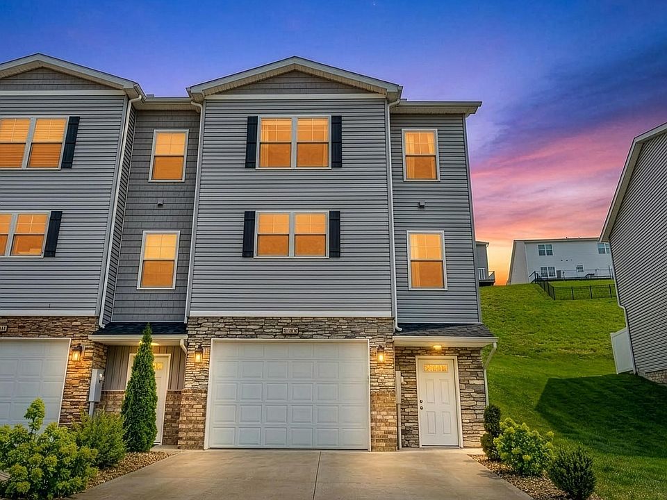1st image of 2056 Mountain Ash Ln