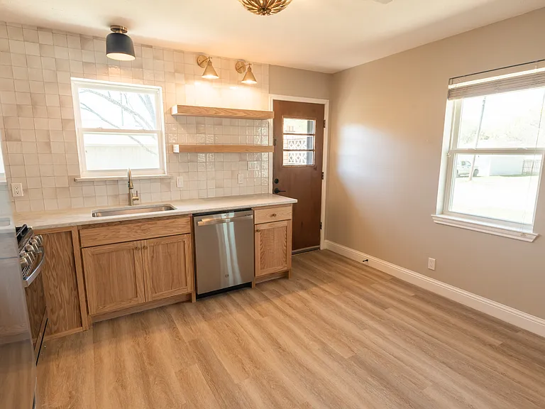 602 N Morris St #B — Photo 7