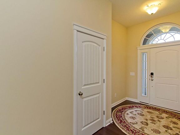 2nd image of 7285 Ironwood Dr