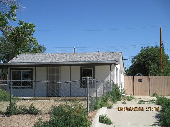 3rd image of 2129 E 9th St