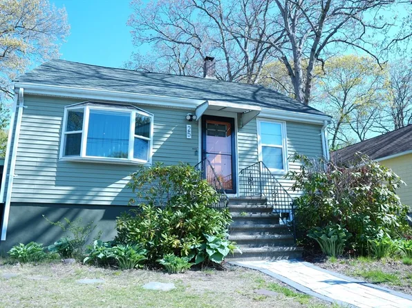25 Pauline St, Randolph, MA 02368