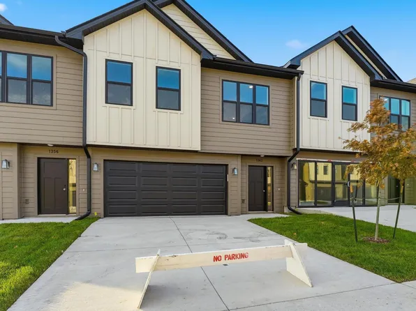 1362 Meadow Rose Pl, Waukee, IA 50263