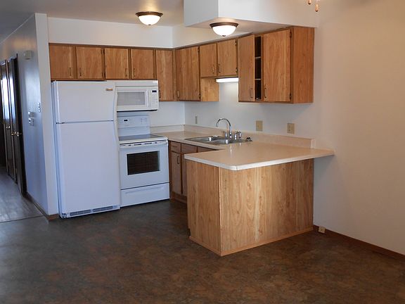2nd image of 1023 Brookwood Dr