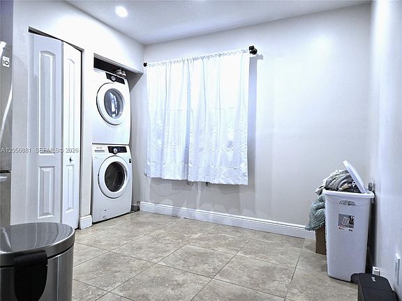 4th image of 12423 NW 7th Ln