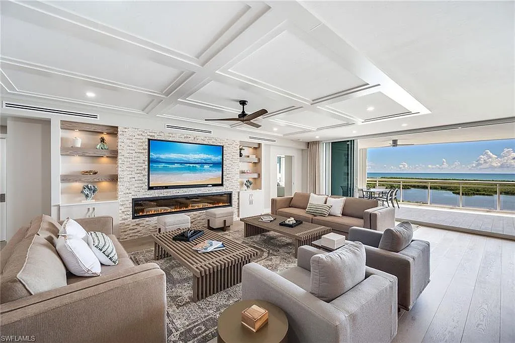 3 bed, 4.0 bath, 3290 sqft, $40,000 — Photo 3