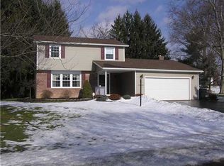 161 Brentwood Ln, Fairport, NY 14450