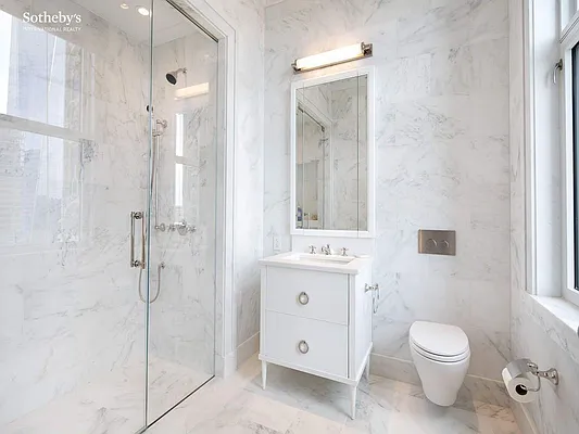 Sold by Sotheby's International Realty | media 16