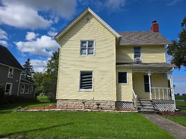 244 Maple St, Sublette, IL 61353