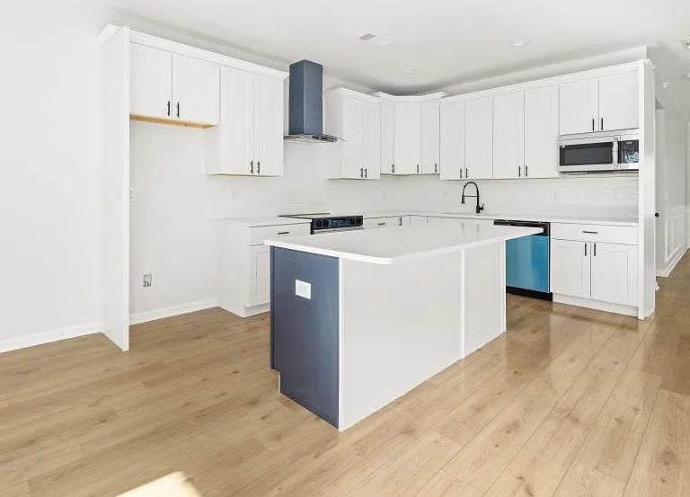 4420 Ross Estates Ct — Photo 10