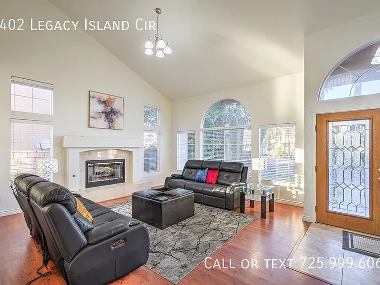 2402 Legacy Island Cir — Photo 35