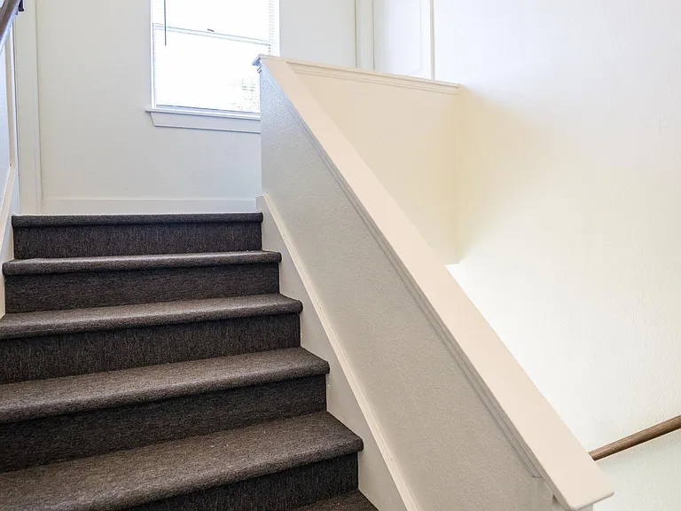 2160 Riverside Ave #7 — Photo 39