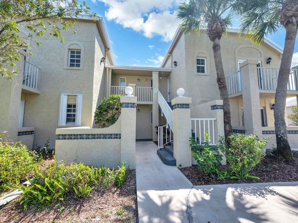 1674 SE Green Acres Cir #201
