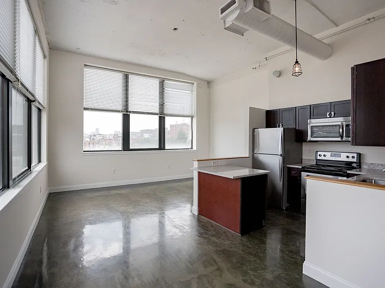 Garfield Lofts — Photo 11