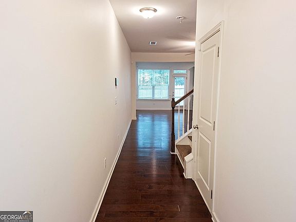 2nd image of 4402 Newfangle Rd