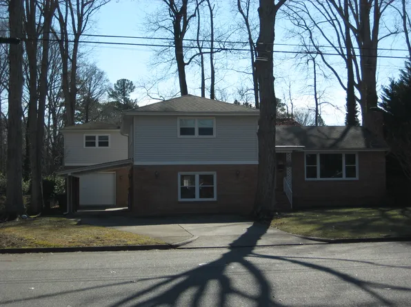 537 Hallmark Dr, Newport News, VA 23606