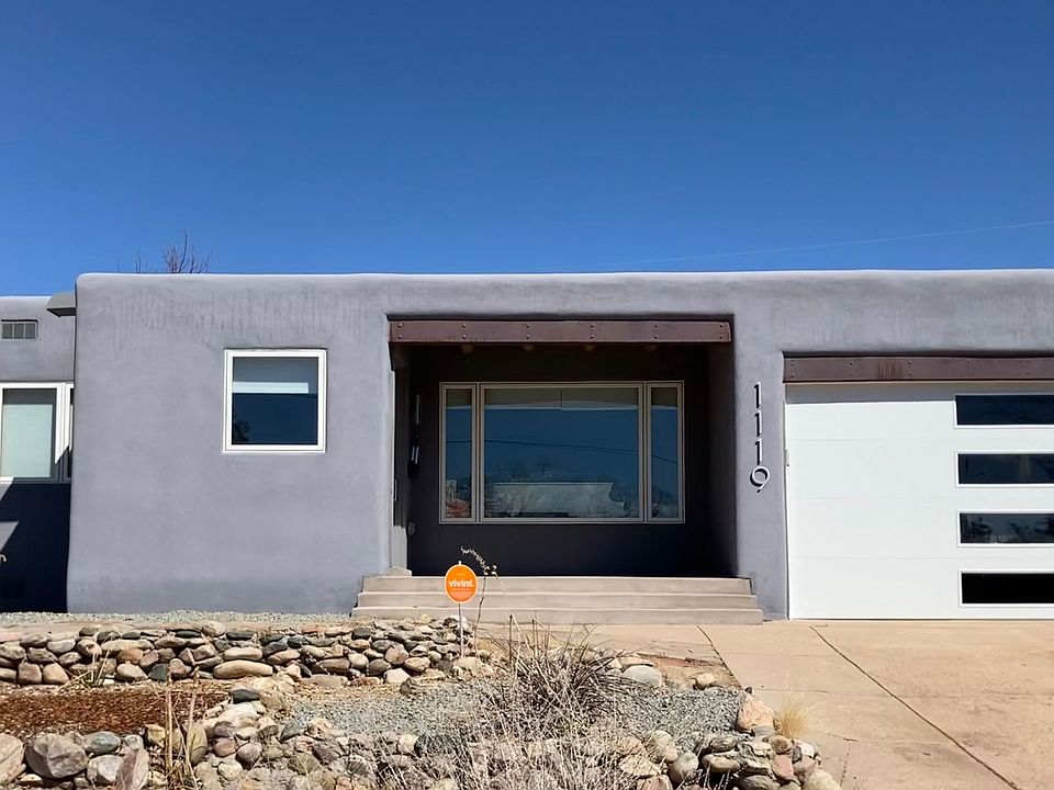 1st image of 1119 N Luna Cir