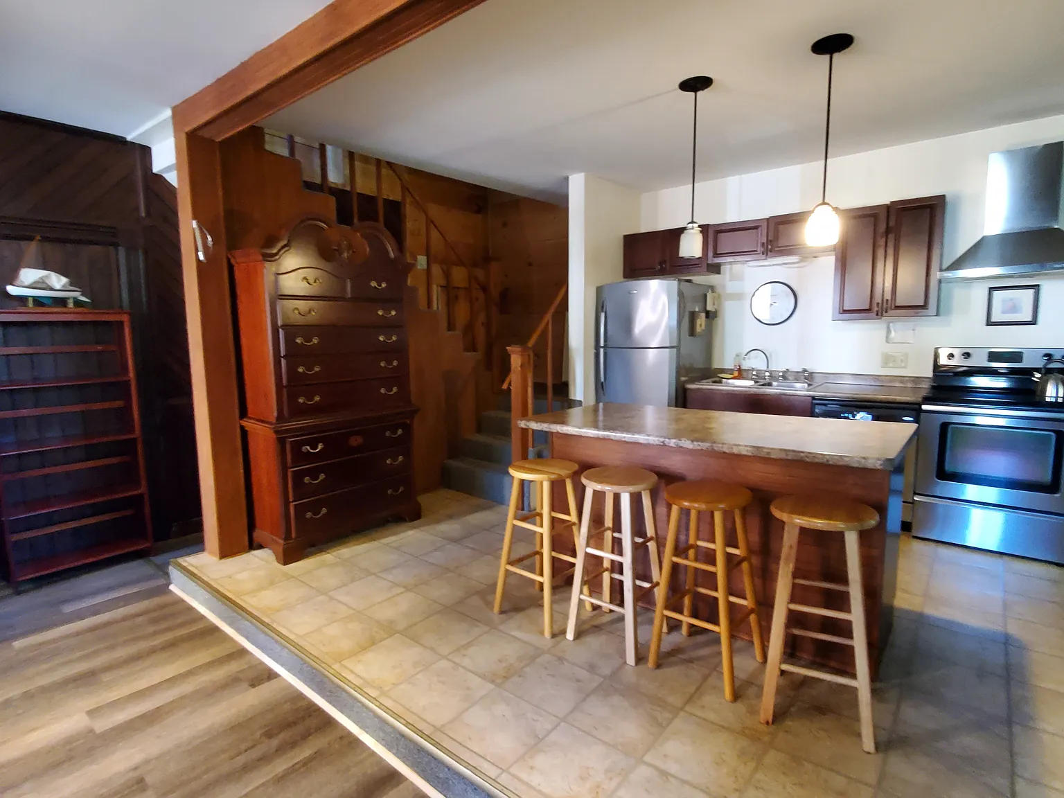 1 bed, 750 sqft, $1,050 — Photo 1