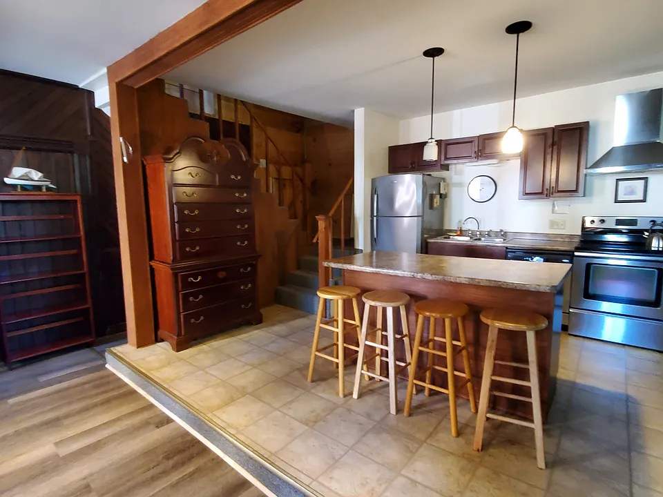 56 Park St #16