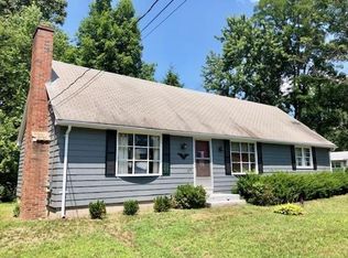 528 Mill St, Feeding Hills, MA 01030