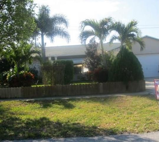 2nd image of 3612 Victoria Dr