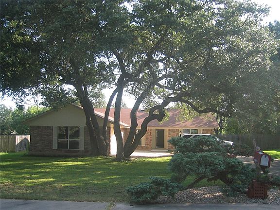 3rd image of 2302 Dijon Dr
