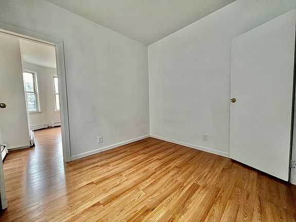 4th image of 48 Morningside Ave Floor 3