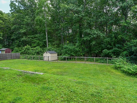 2nd image of 23 Laurel Dr