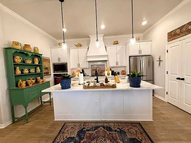 425 Talon Loop — Photo 2