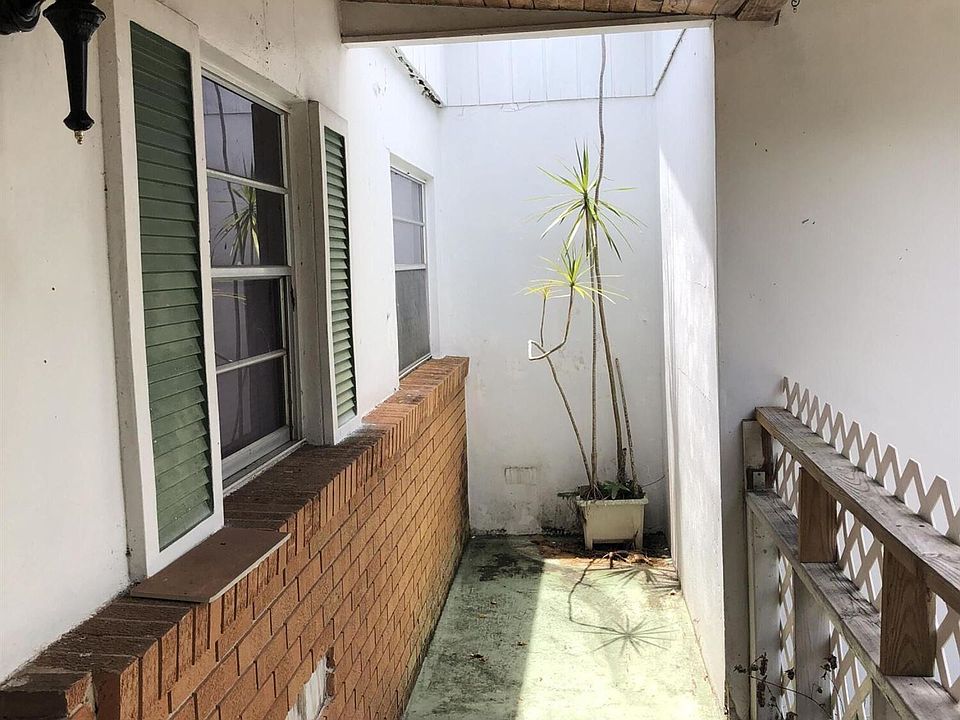 1st image of 1475 Barna Ave
