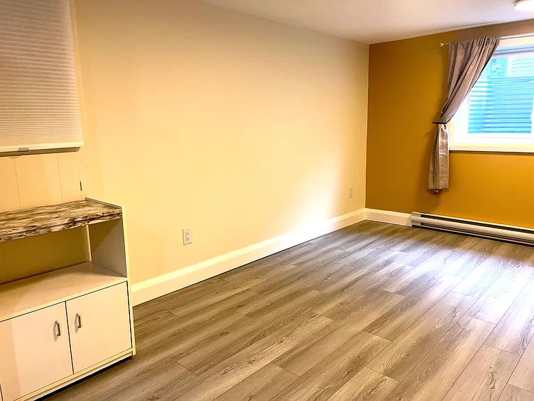 944 Fairlawn Ave #2 — Photo 13