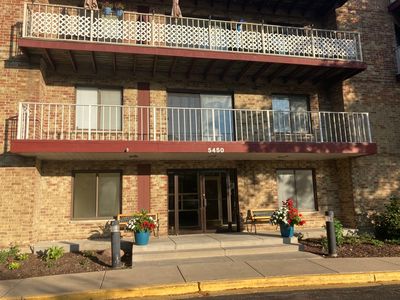 5450 Astor Ln APT 214, Rolling Meadows, IL, 60008
