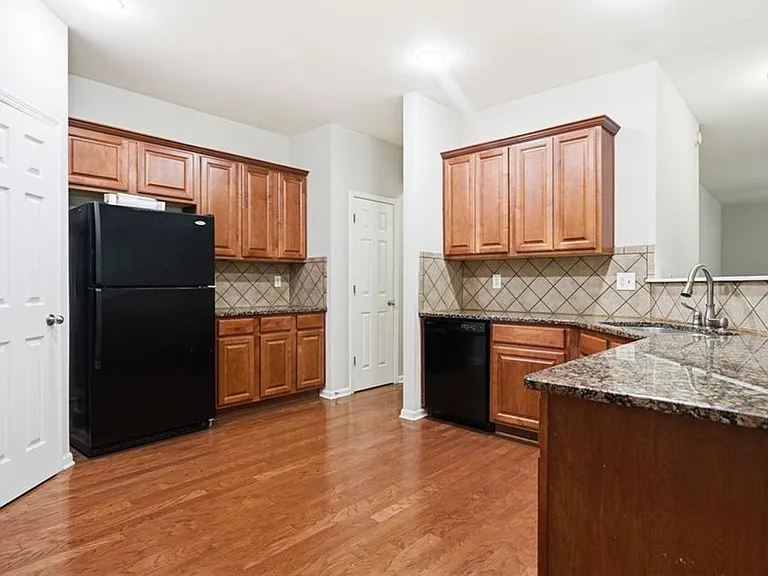3685 Silver Springs Rd — Photo 9