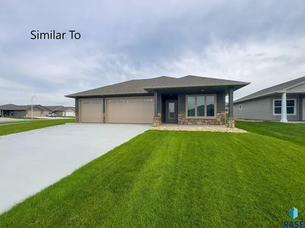 2416 E Tinley St, Brandon, SD 57005