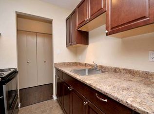 955 Humboldt St #1014427, Victoria, BC V8V2Z9