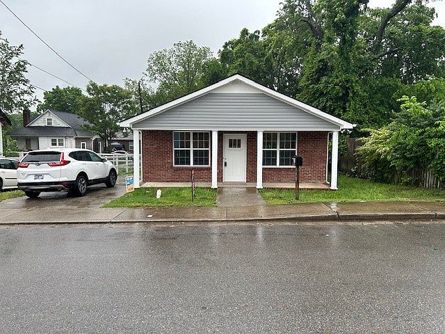 1st image of 740 Washington St