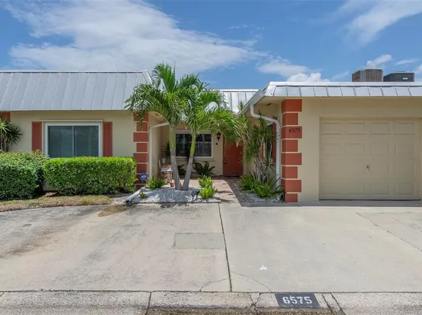 6575 Green Valley Dr, Seminole, FL 33777