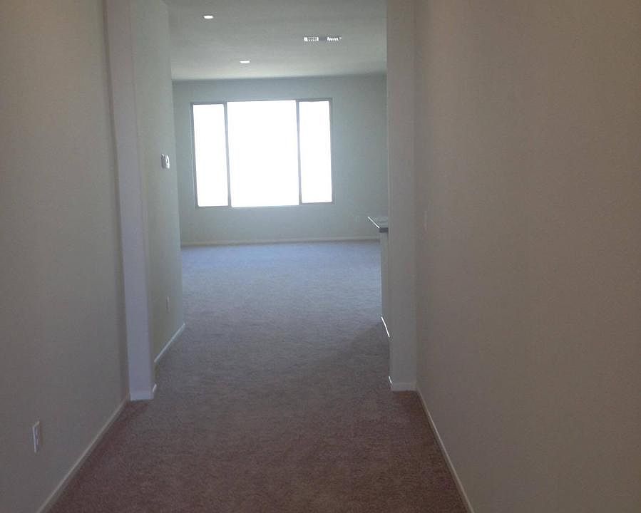 2nd image of 1048 Citrus Ave