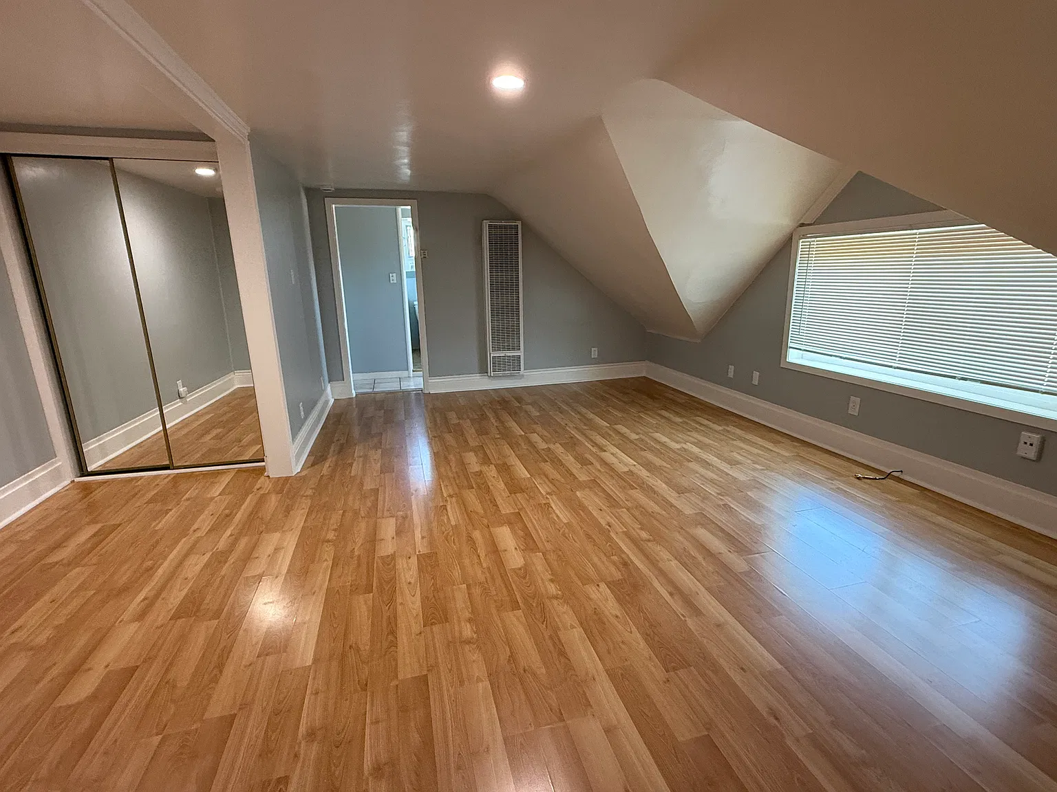 Studio, 465 sqft, $2,450 — Photo 3