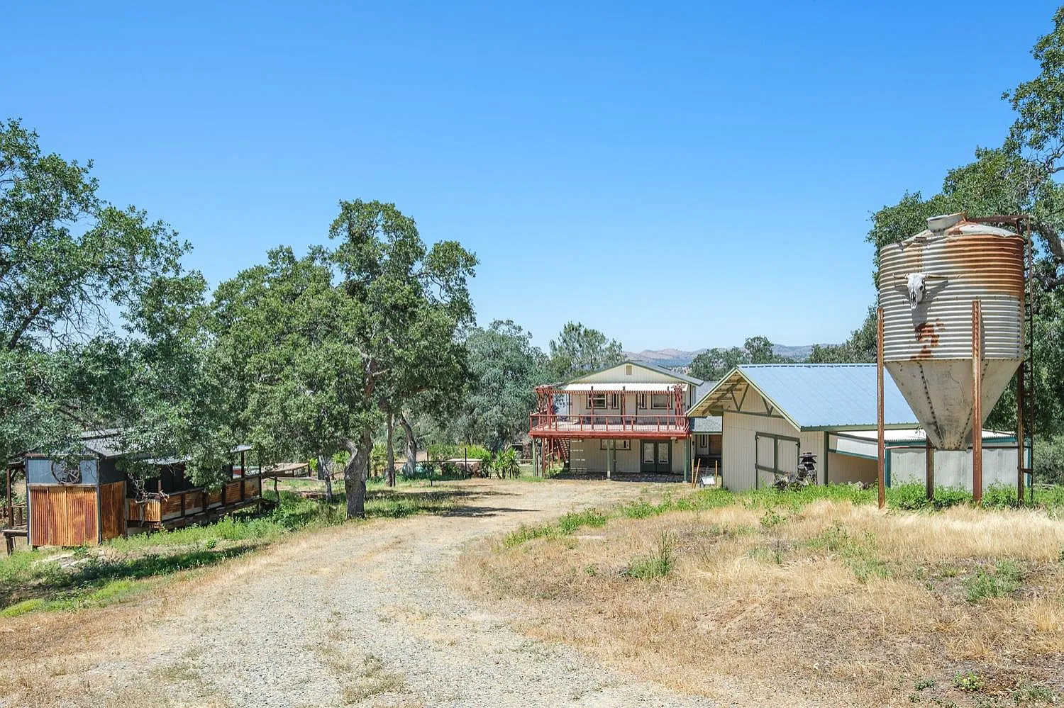 37667 Eagle Dr photo 1