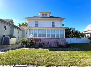 9 S 4th St, Marshalltown, IA 50158