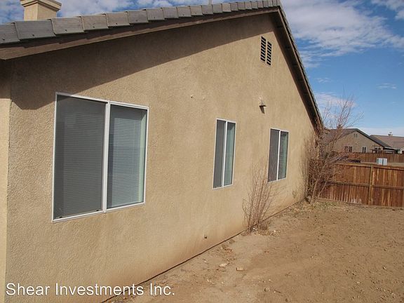 4th image of 13761 Plantain St